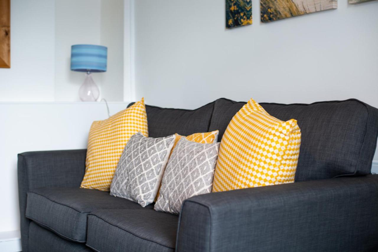 Parking, Smart Tv'S In All Rooms, Central Location Swansea Extérieur photo
