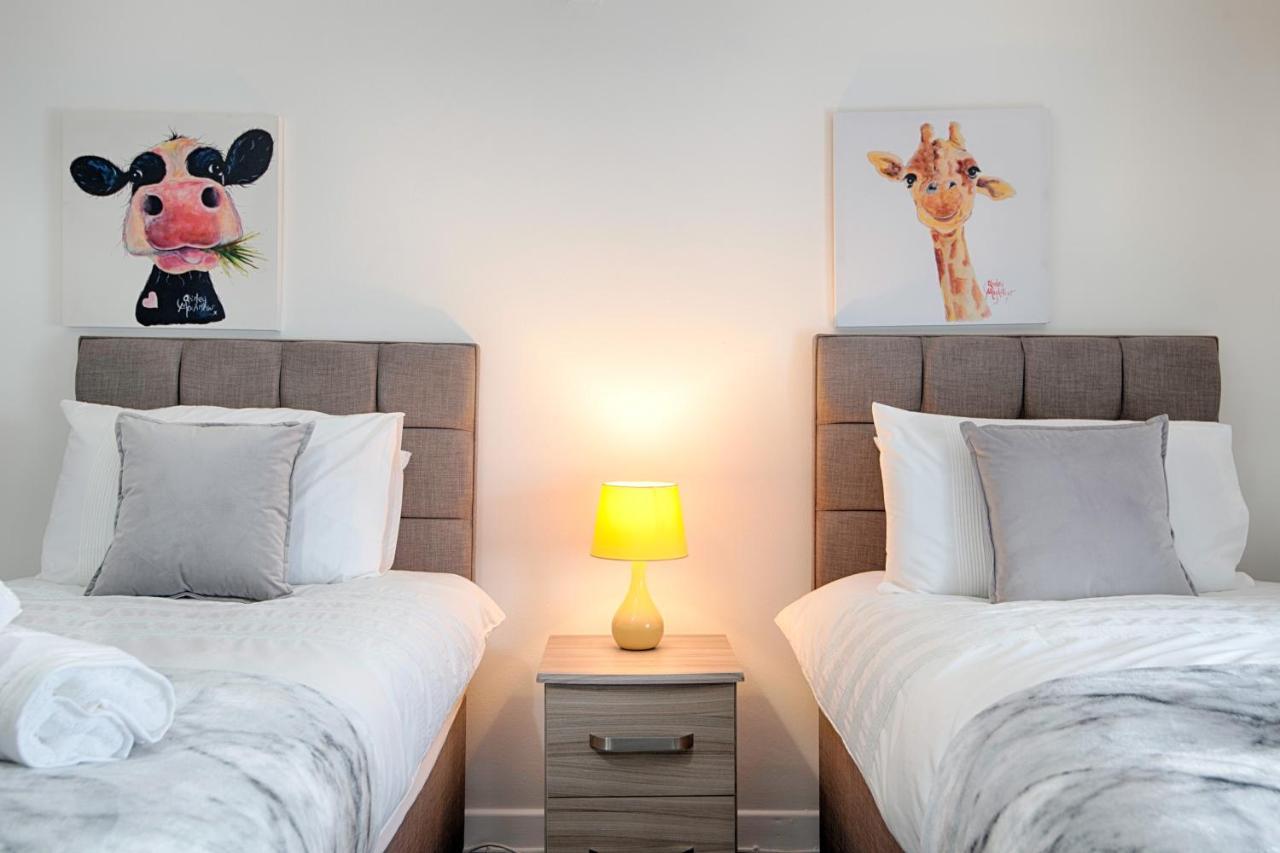Parking, Smart Tv'S In All Rooms, Central Location Swansea Extérieur photo