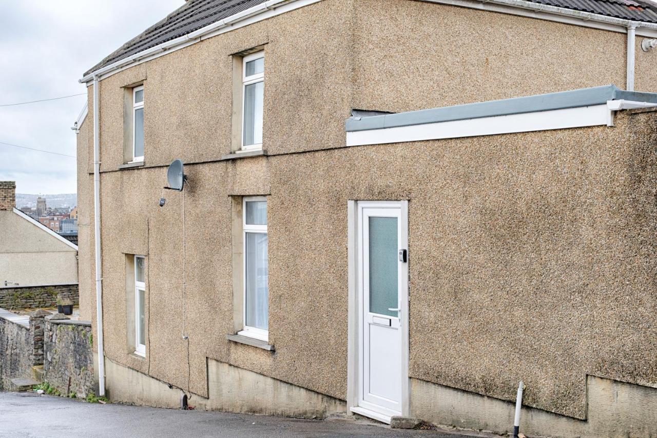Parking, Smart Tv'S In All Rooms, Central Location Swansea Extérieur photo