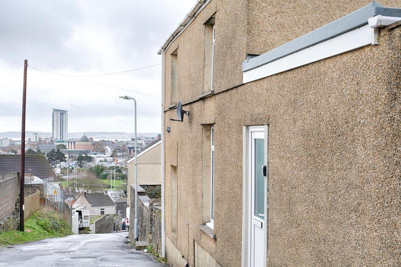 Parking, Smart Tv'S In All Rooms, Central Location Swansea Extérieur photo